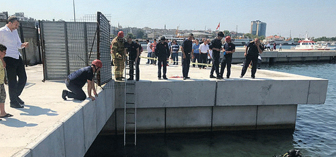 Kadıköy’de denize düşen kişi kayboldu