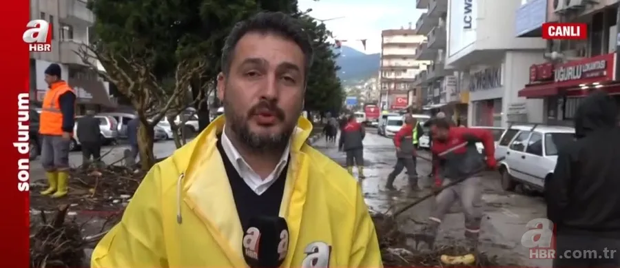 Antalya'da kuvvetli yağış sele neden oldu: Acı haber geldi! Kumluca ve Finike'de eğitime 1 gün ara verildi | Hayati uyarı 16