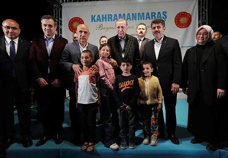 Başkan Erdoğan Gaziantep'te köy evinde vatandaşlarla bir araya geldi