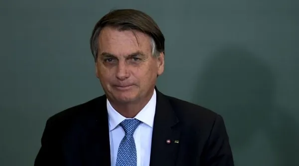 brezilyada-ortalik-karisti-binlerce-bolsonaro-destekcisi-kongre-binasini-basti-polisten-gazli-mudahale-1673216745536.jpg Brezilya'da ortalık karıştı! Binlerce Bolsonaro destekçisi Kongre binasını bastı! Polisten gazlı müdahale