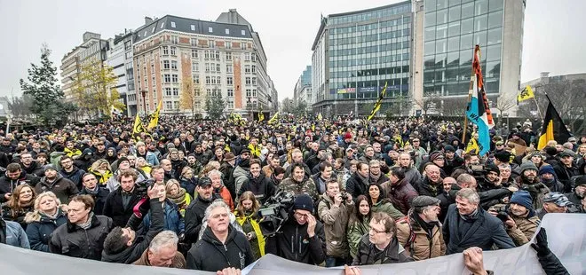 Belçika polisinden göstericilere aşırı güç