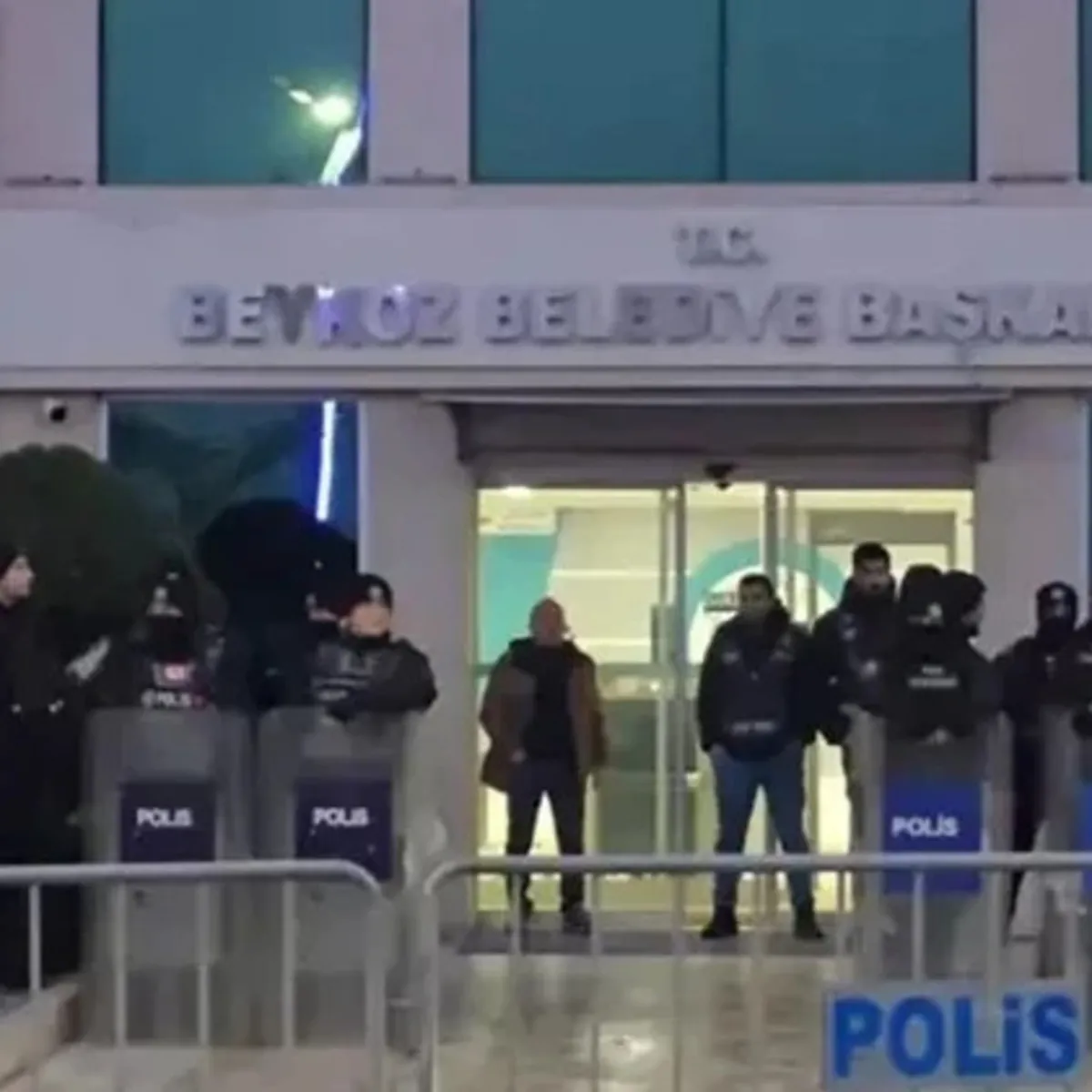 Beykoz Belediyesi'ne yolsuzluk davasında gelişme: Duruşma ertelendi