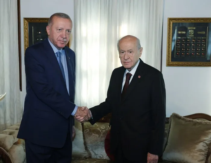 Ankara’da önemli görüşme! Başkan Erdoğan Bahçeli’yi konutunda ziyaret etti