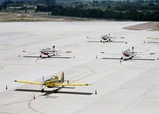 Yangınlarla savaşacaklar! Yüksek manevra kabiliyetli yangın söndürme uçakları İzmir’de