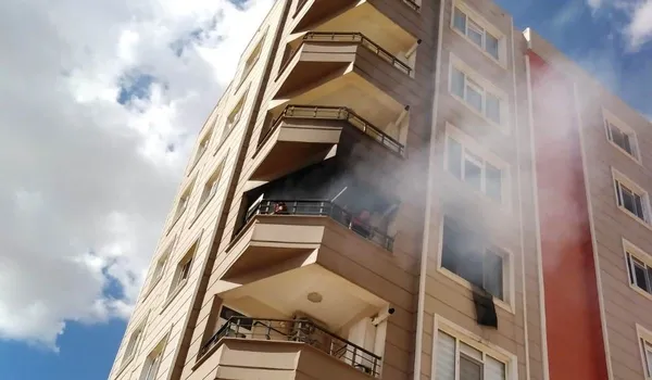 Şanlıurfa'da büyük ihmalkarlık! Prizden çıkan yangın evi kül ediyordu - 2