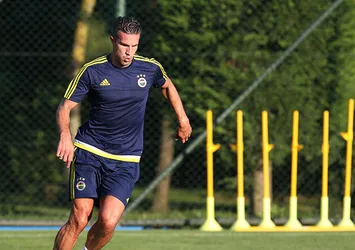 Robin van Persie yine sakatlandı!