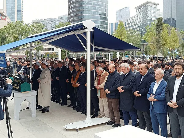 Yazar Engin Ardıç’a son veda! Başkan Erdoğan cenaze törenine katıldı: Hırçın gibi görünen kalem Hakk içindi - 3