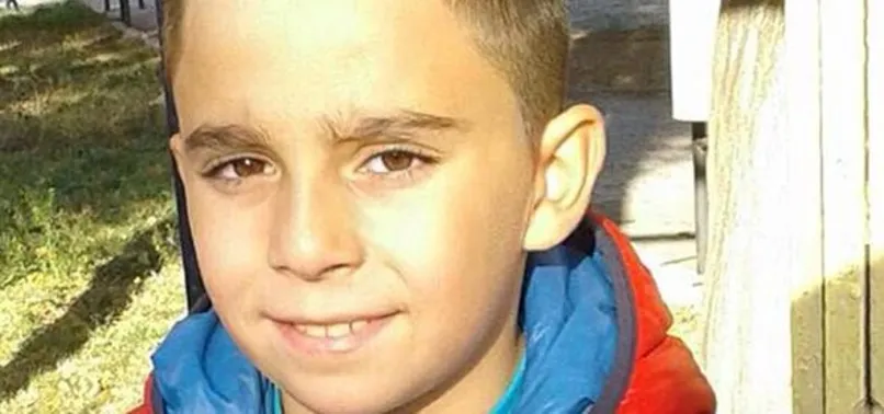 Saklambaç oynarken 7'nci kattan düşüp öldü
