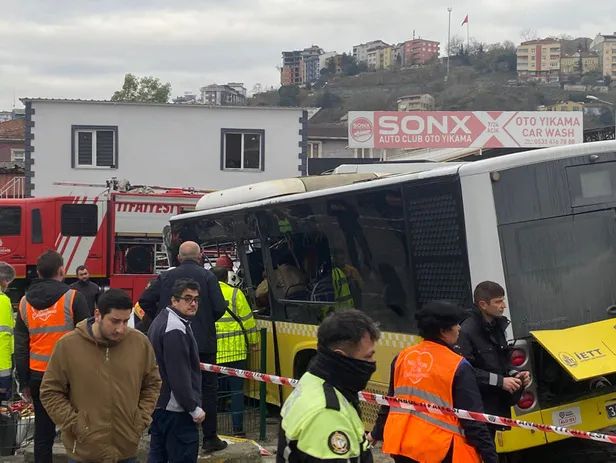 alibeykoy-tramvay-kazasi-son-dakika-otobus-tramvaya-carpti-olu-ve-yarali-var-mi-istanbul-tramvay-kazasi-son-du-1670222683276.jpg İstanbul tramvay kazası son durum ne? Otobüs tramvaya çarptı! Ölü ve yaralı var mı? Alibeyköy tramvay kazası son dakika - 2