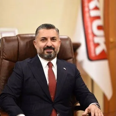 sunucu-gulbin-tosundan-skandal-ayaklanma-tehdidi-baskan-erdogani-hedef-aldi-rtuk-baskani-sahinden-sert-tepki-h-1721664686986.jpeg RTÜK Başkanı Ebubekir Şahin