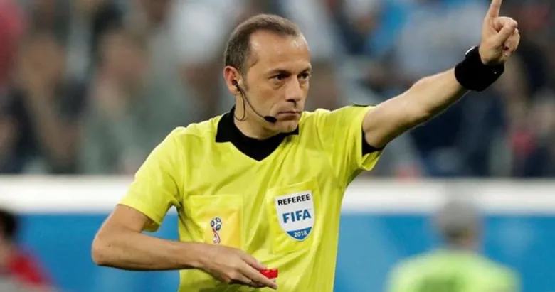 Rusya'da final maçı Cüneyt Çakır'ın!