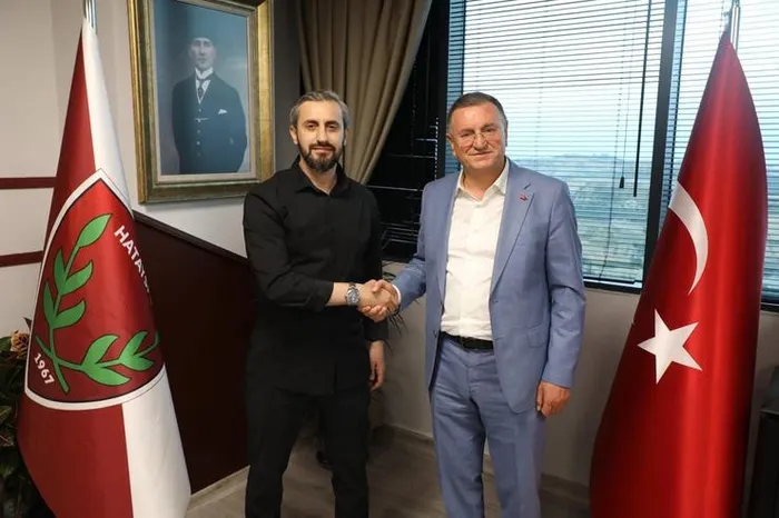 son-dakika-hatayspor-teknik-direktoru-serkan-ozbalta-istifa-etti-1663429470824.jpg Son dakika: Hatayspor teknik direktörü Serkan Özbalta istifa etti - 1