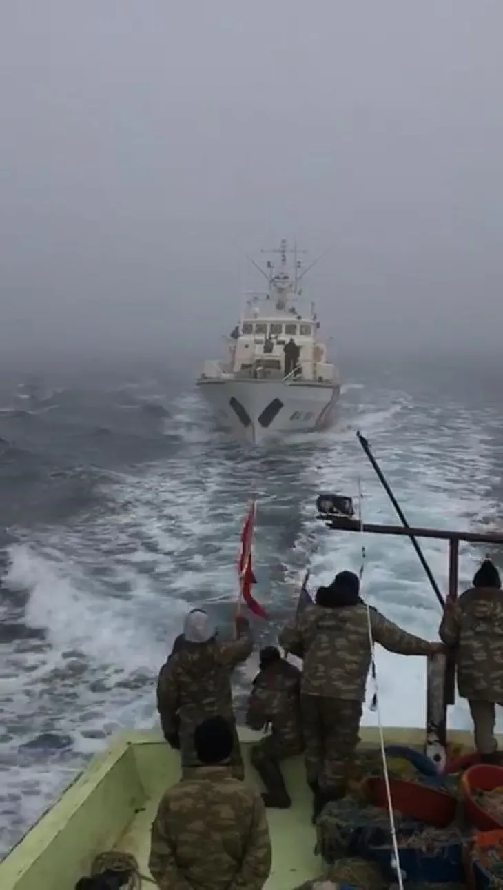 Türk balıkçı teknesine ateş açıldı: 3 yaralı