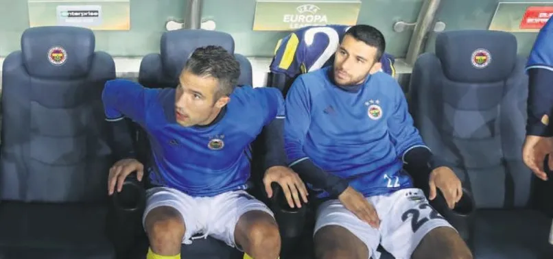 Dick Advocaat’tan van Persie sürprizi