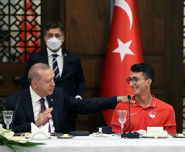 Son dakika: Olimpiyat gururları Külliye’de | Başkan Erdoğan’dan flaş açıklamalar