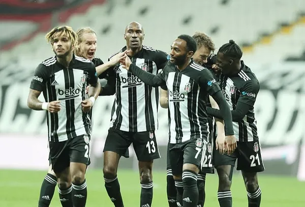 Süper Lig’de düğüm çözülüyor! Kritik cumartesi geldi!