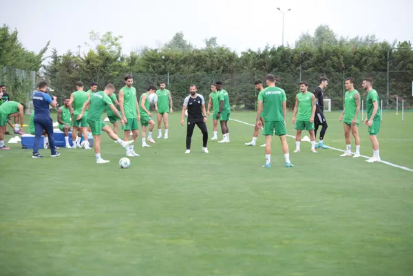 konyaspor-vaduz-canli-skor-slovacko-fenerbahce-maci-hangi-kanalda-saat-kacta-1660233988223.jpg Konyaspor Avrupa'ya havlu attı: İyi başladı çok kötü bitti - 7