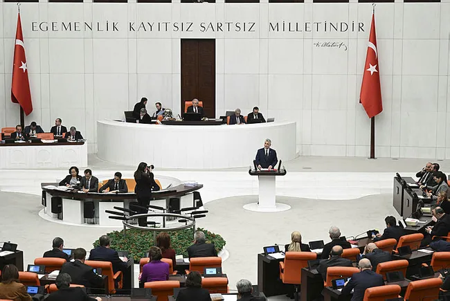 ticaret-bakani-bolat-2024-yilindaki-ihracat-hedefini-acikladi-267-milyar-dolar-1702661128180.jpg Ticaret Bakanı Bolat 2024 yılındaki ihracat hedefini açıkladı: 267 milyar dolar - 2