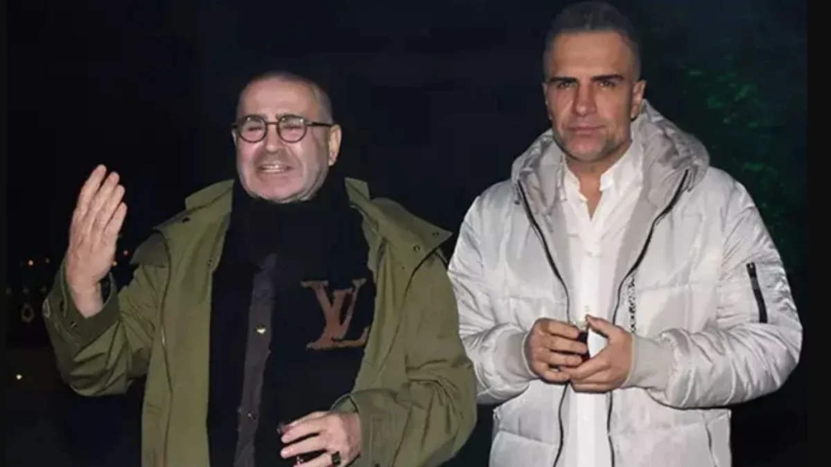 Refakatçisi olacaktı! Berdan Mardini ile Şafak Sezer aynı gün ameliyat oldu