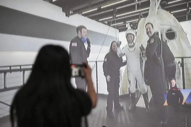 İlk Türk astronot Alper Gezeravcı Dünya'ya döndü! İşte o tarihi görüntüler