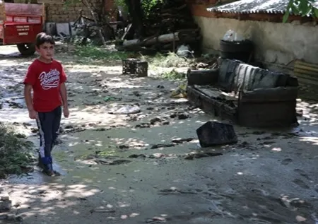 Denizli’de sel felaketi! Dereler taştı, hayvanlar öldü, evler su altında kaldı ‘Zor durumdayız’