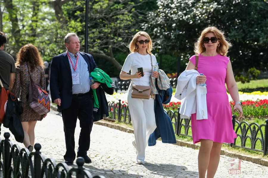 Hava sıcaklıkları şaşırtıyor! 9 ilde sarı kodlu uyarı: Bir yanda sıcaklık rekor kırıyor, diğer yanda fırtına bekleniyor 2