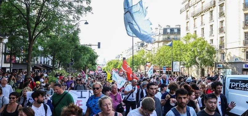 Fransa’da tartışmalı emeklilik reformu için karar verildi! Yeni emeklilik maaşı…