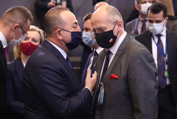 Dışişleri Bakanı Mevlüt Çavuşoğlu’ndan Rusya ve Ukrayna’ya Antalya çağrısı