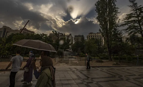 meteorolojiden-34-il-icin-pes-pese-sari-kodlu-uyari-geldi-ani-sel-baskinina-dikkat-12-haziran-2022-hava-durumu-1655004436674.jpg Meteoroloji'den 34 il için peş peşe "sarı" kodlu uyarı geldi! Ani sel baskınına dikkat | 12 Haziran 2022 hava durumu | Yağışlar devam edecek mi? - 6