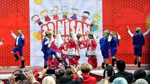 22 Nisan okullar tatil mi? 22 Nisan Cuma yarım gün mü olacak? 23 Nisan resmi tatili ne zaman başlıyor?