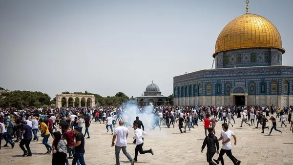 İşgalci İsrail’in devlet politakası haline gelen Mescid-i Aksa saldırıları! Polisiyle halkıyla kutsalımıza baskın