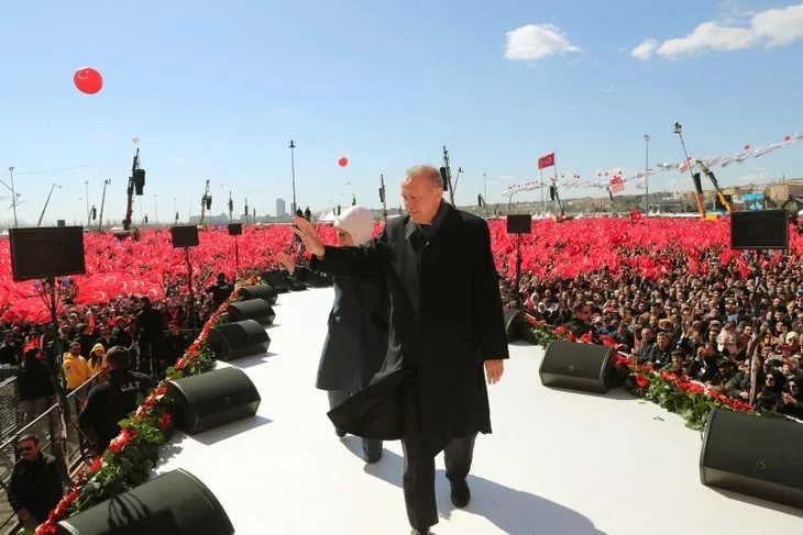 Tansu Çiller ve Mehmet Ağar Yenikapı'da! Başkan Erdoğan karşıladı