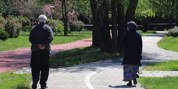 1616858177087.jpg Yüksek ve çok yüksek riskli illerde sokağa çıkma kısıtlaması başladı! İstanbul Ankara ve İzmir'de pazar günü dışarı çıkılabilir mi? Pazar günü market ve kafeler açık mı? - 4