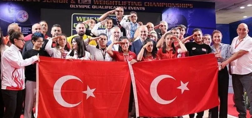 Avrupa şampiyonluğu sonrası Ayşegül Çakın'dan Mehmetçik'e asker selamı