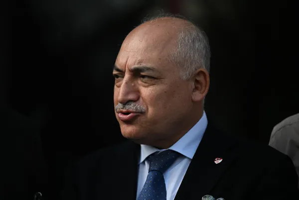 tffden-resmi-aciklama-geldi-stefan-kuntz-ile-yollar-ayrildi-mi-1683199053098.jpg TFF'den resmi açıklama geldi! Stefan Kuntz ile yollar ayrıldı mı? - 1