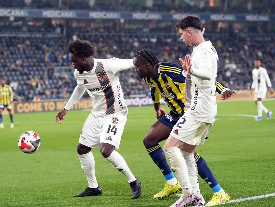 kadikoyde-gol-yagmuru-fenerbahce-gaziantep-fkyi-maglup-etti-1773775647791.jpg Kadıköy’de gol yağmuru! Fenerbahçe Gaziantep FK'yı mağlup etti - 2