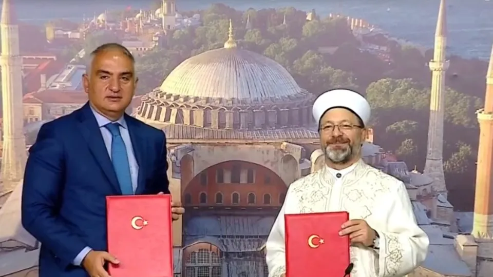 Son dakika: Ayasofya Camii için iş birliği protokolü imzalandı! Kültür Bakanı Ersoy, Başkan Erdoğan’ın talimatını duyurdu ve müjde verdi