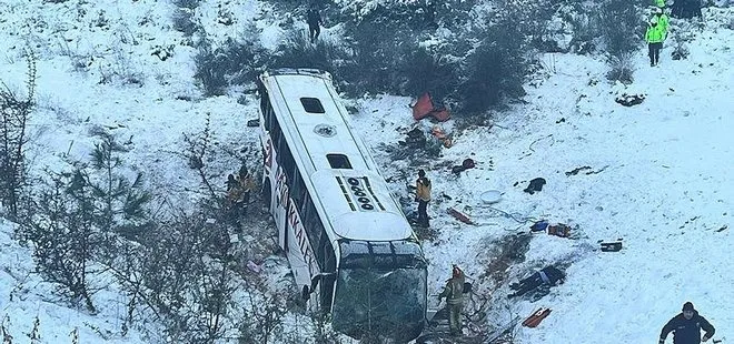 SON DAKİKA! Yolcu otobüsü Kuzey Çevre Otoyolu’nda şarampole yuvarlandı! Ölü ve yaralılar var | Bölgeden ilk görüntüler geldi