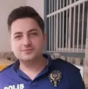 kalp-krizi-geciren-komiser-yardimcisi-ahmet-ozkan-vefat-etti-1670522132208.jpg Kalp krizi geçiren Komiser Yardımcısı Ahmet Özkan vefat etti - 1