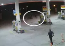 Akaryakıt istasyonunda tehlikeli hareket!