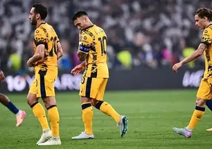 Galatasaray'da Hakan Çalhanoğlu sesleri! Menajeri İstanbul'a geliyor