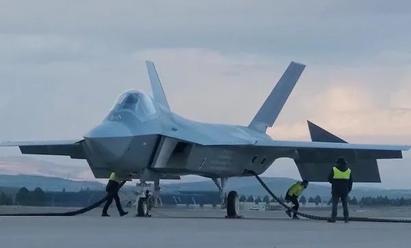 İkinci insansız Türk savaş uçağı geliyor! ANKA-3 ne zaman gökyüzüne kavuşacak? Savunma Sanayii Başkanı İsmail Demir canlı yayında duyurdu!