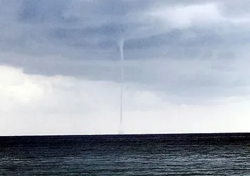 Antalya Alanya’da hortum çıktı