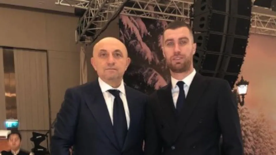 Ezgi Eyüboğlu ile ayrılan Oğulcan Engin'in aşk acısına baba desteği