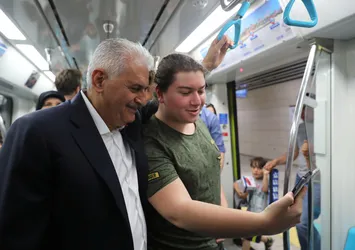 Başbakan Yıldırım'dan pazar sürprizi