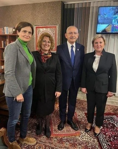 1680556969215.jpg SSK'yı batıran Kemal Kılıçdaroğlu'ndan emeklilere bayram ikramiye vaadi! Seccade olayını unutturmak için kameralar karşısında... - 1