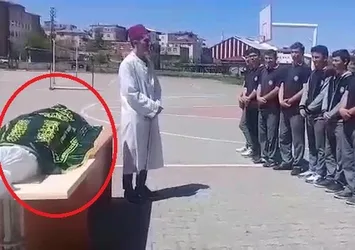 Cenaze provası gerçek oldu! 17 yaşındaki genç patpat kazasında hayatını kaybetti