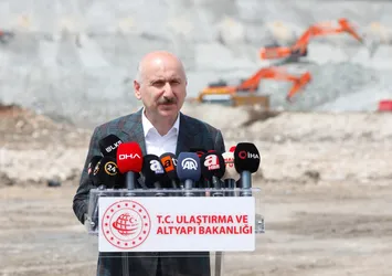 Bakan Karaismailoğlu'ndan 'Kanal İstanbul' açıklaması: Boğazdan 13 kat daha güvenli