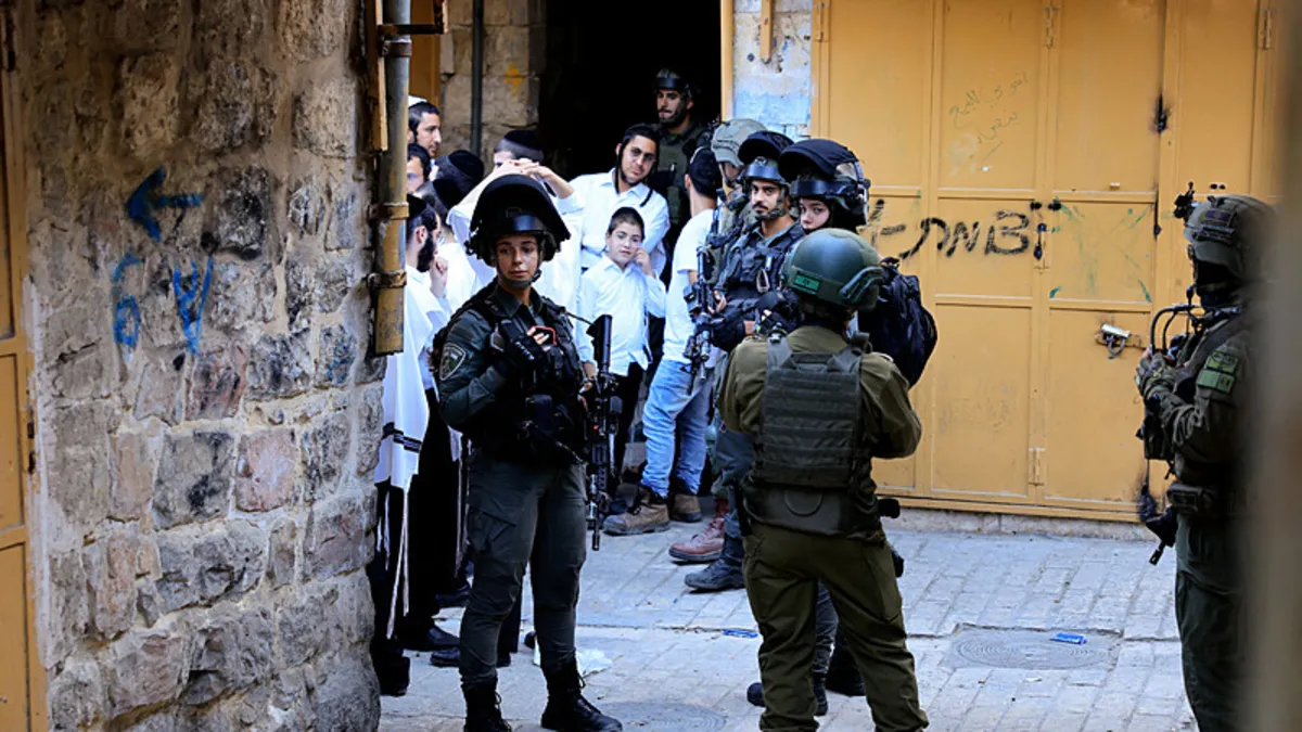 Batı Şeria'da İsrail barbarlığı: 9 Filistinli gözaltında