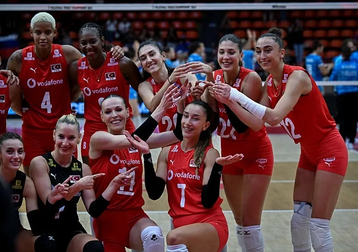 filenin-sultanlari-dunya-sampiyonasinda-ceyrek-finalde-1756740366683.jpeg FOTOĞRAF (AA)